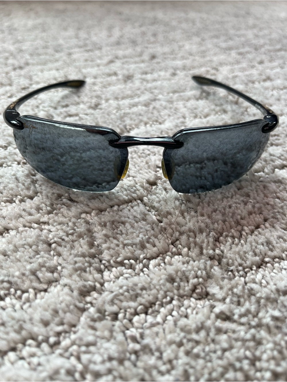 Maui Jim Black Rimless Sunglasses with Dark Gray Lenses - Picture 2 of 8